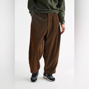 Urban Outfitters Two-Tone Corduroy Carrot Beach Pant NWT